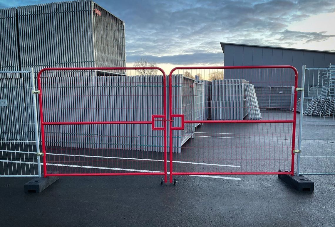 Bouwhek dubbele deur anti-climb rood | Voorkant