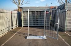 Bouwhek Poort | open deur